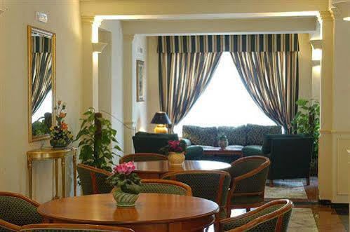 Hotel Azzolini Villagrazia Di Carini Restaurant foto
